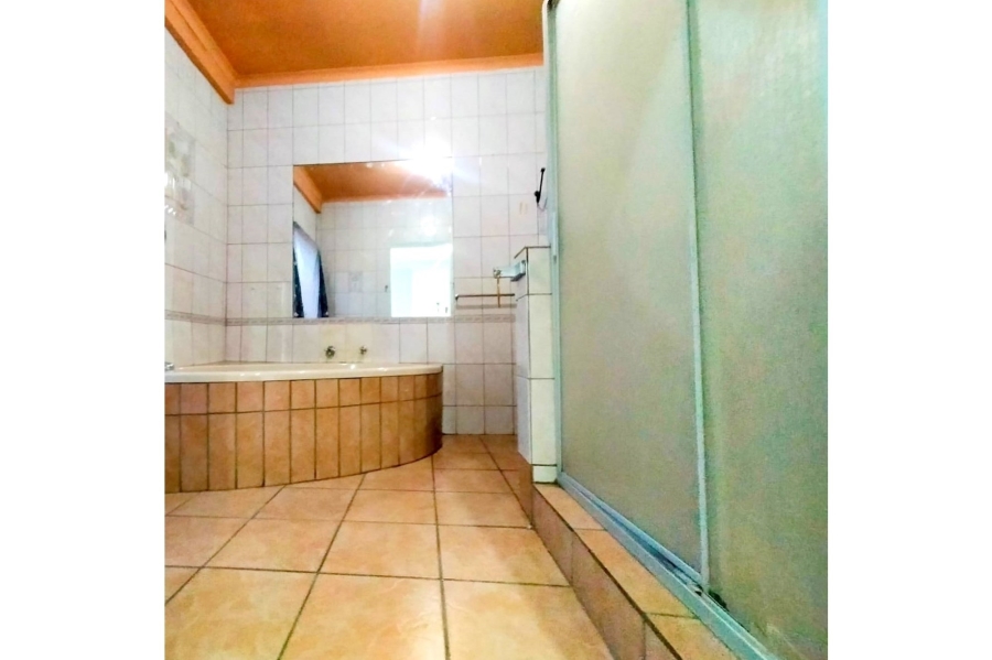 To Let 3 Bedroom Property for Rent in Geelhoutpark North West